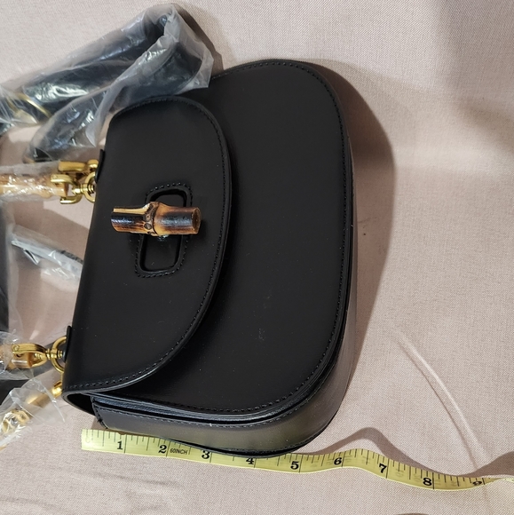 NWOT Boutique style Bamboo handle & turn lock Crossbody purse. - Picture 5 of 7